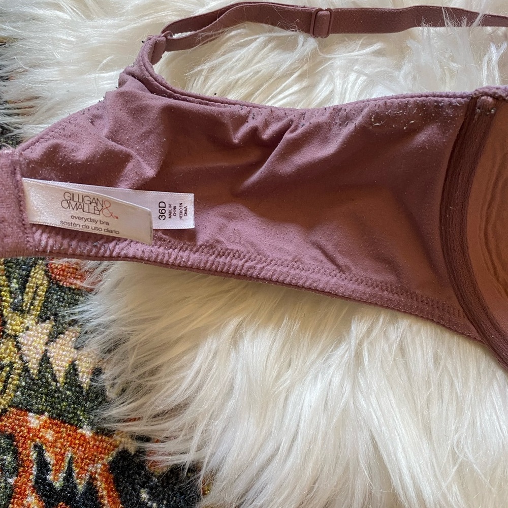 Two 36D Bras - Picture 6 of 13